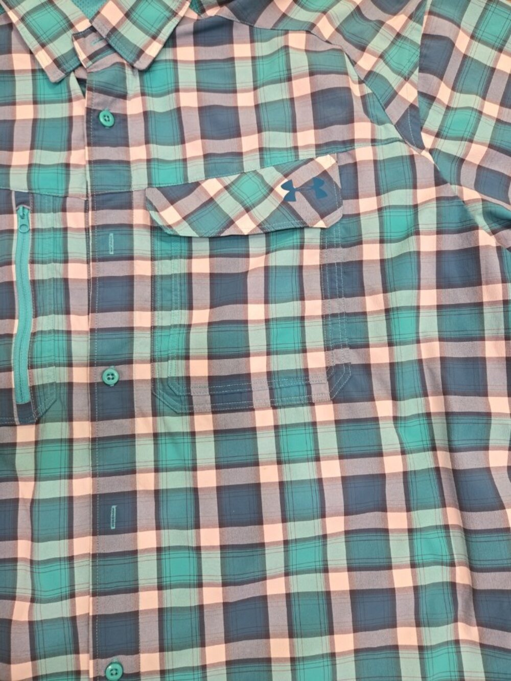 Under Armour Motivate Vented Short Sleeve Men’s Fitted Plaid Button Down - Picture 3 of 12